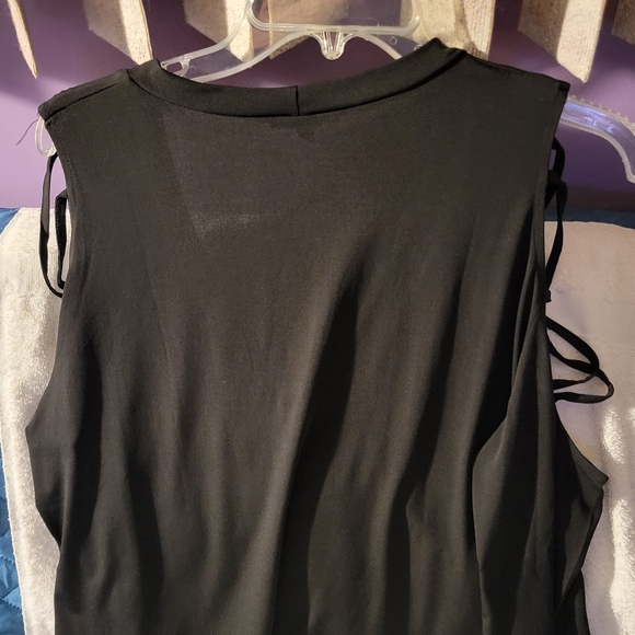 Lattice sleeve cut out tunic NWT - Picture 5 of 6